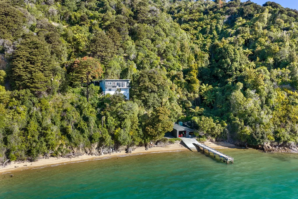 Queen Charlotte Sound 2कमरा Sun, sea and seclusion on the Golden Mile