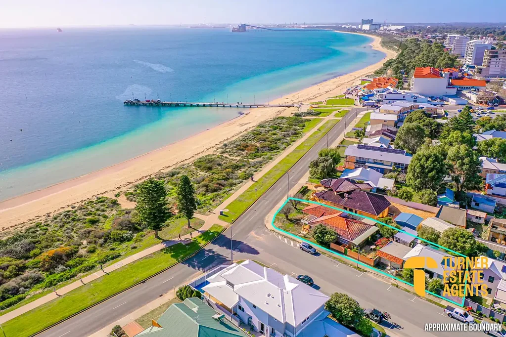 Rockingham 4 Bedroom PRIME BEACHFRONT CORNER WITH ENDLESS POTENTIAL
