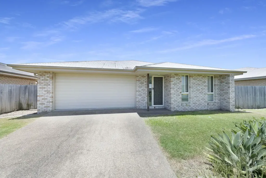 48 Neville Drive, Branyan, QLD 4670