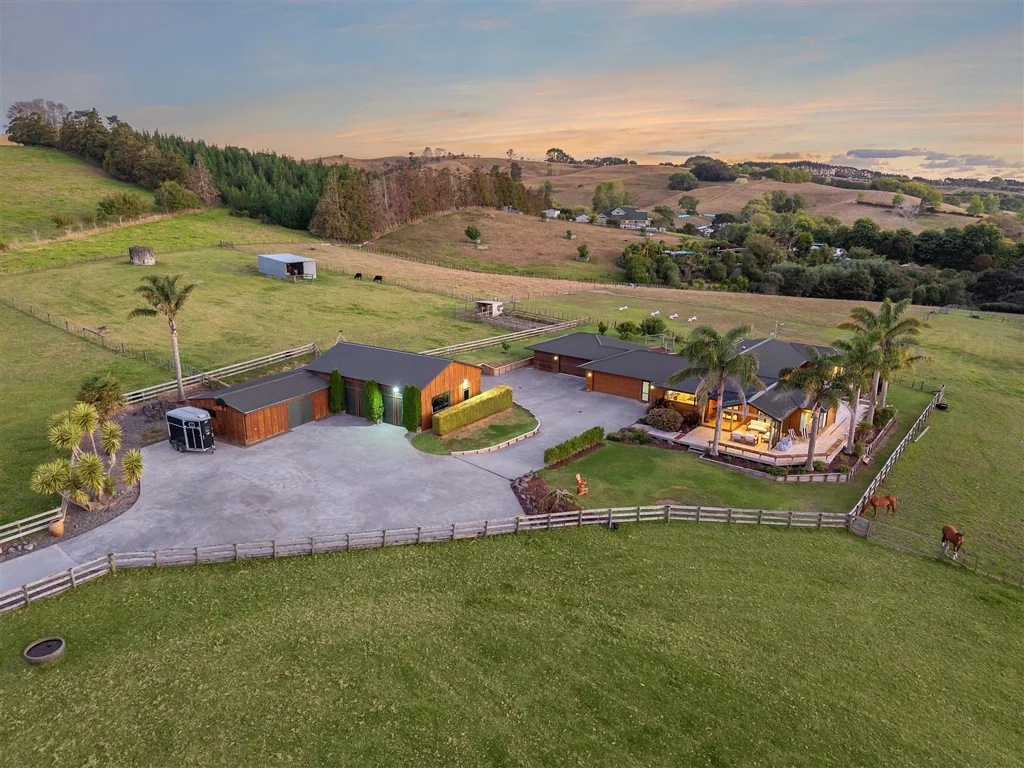 883 Peak Road, Waimauku, Rodney, Auckland