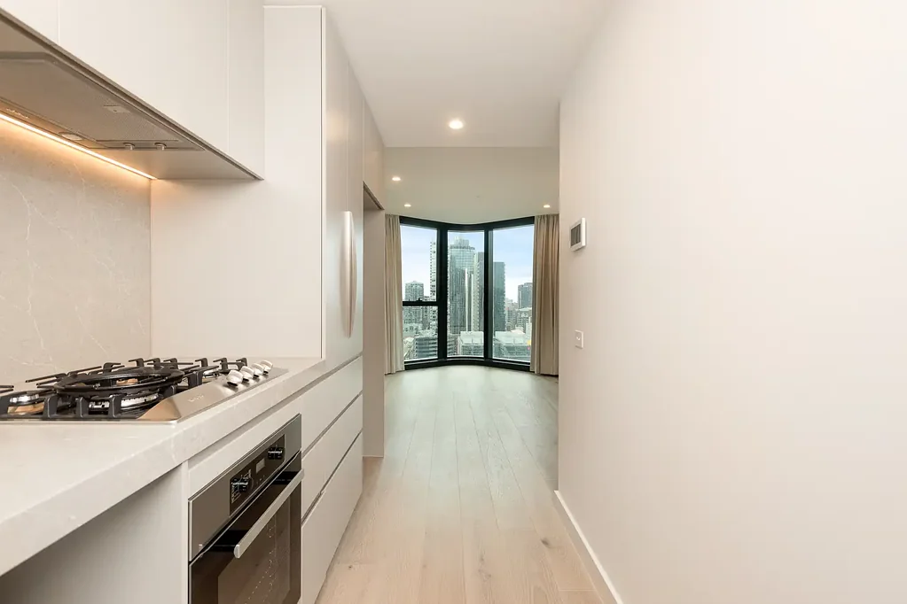IDEAL ONE BEDROOM CITY APARTMENT WITH GREAT FACILITIES AVAILABLE FOR ALL RESIDENTS!
