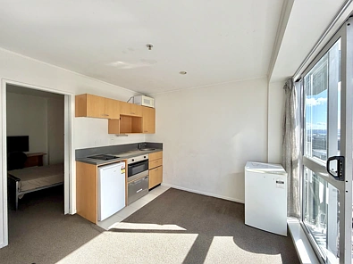 Well Presented 2 Bedroom Apartment