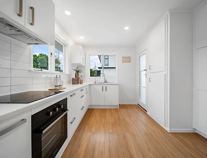 15 Tonkin Drive, Sunnynook, North Shore City, 3房, 1浴, 独立屋