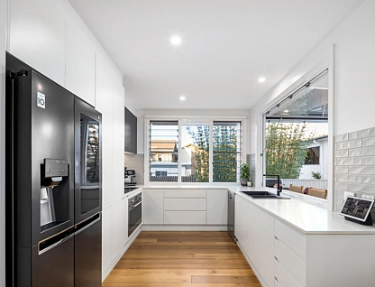 5/12 Twenty Fourth Avenue, Palm Beach, QLD 4221, 5 कमरे, 3 बाथरूम, House