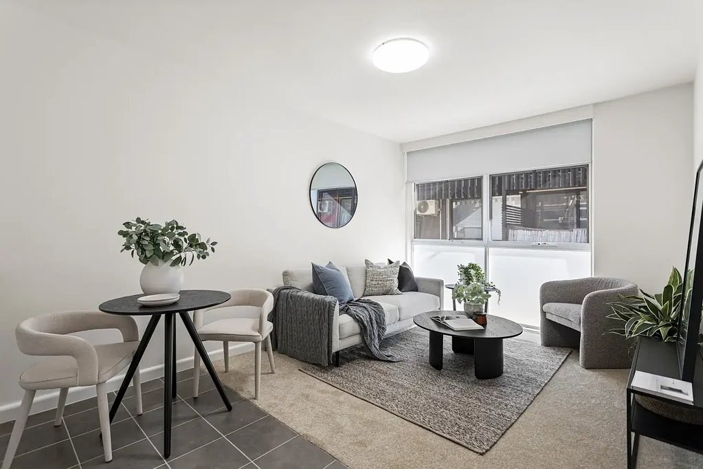 St Kilda 1 Bedroom Urban Serenity in a Vibrant St Kilda Position