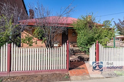 Address Withheld, Mudgee, NSW 2850, 4 chambres, 2 salles de bain, House