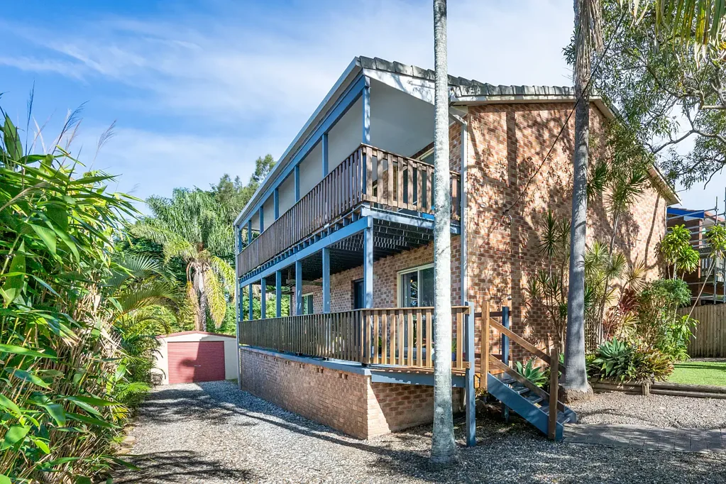 8 Island View Street, Emerald Beach, NSW 2456