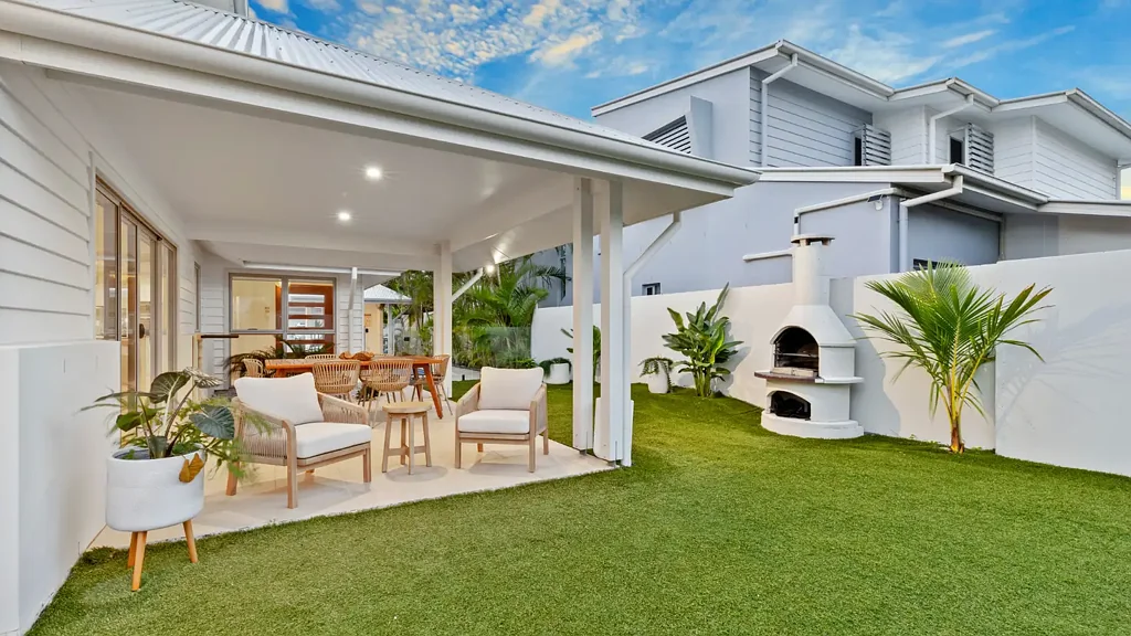 Coastal Living at Its Finest – Family Home