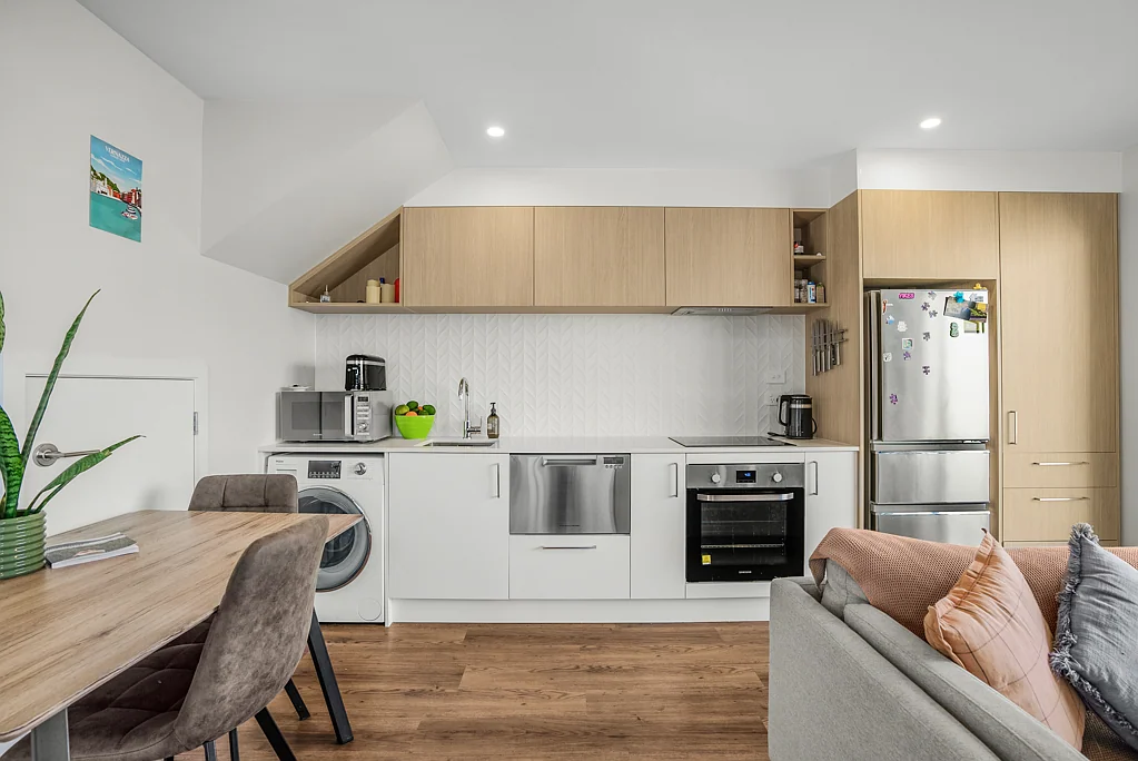 Avalon 1ਬੈੱਡਰੂਮ Modern Avalon Townhouse with Large Yard