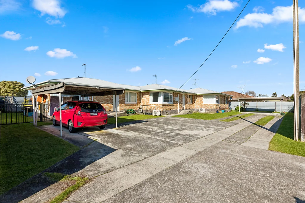 Tauranga South 6房  1st time in 49 Years * 3 Flats 1 Title * Act Fast