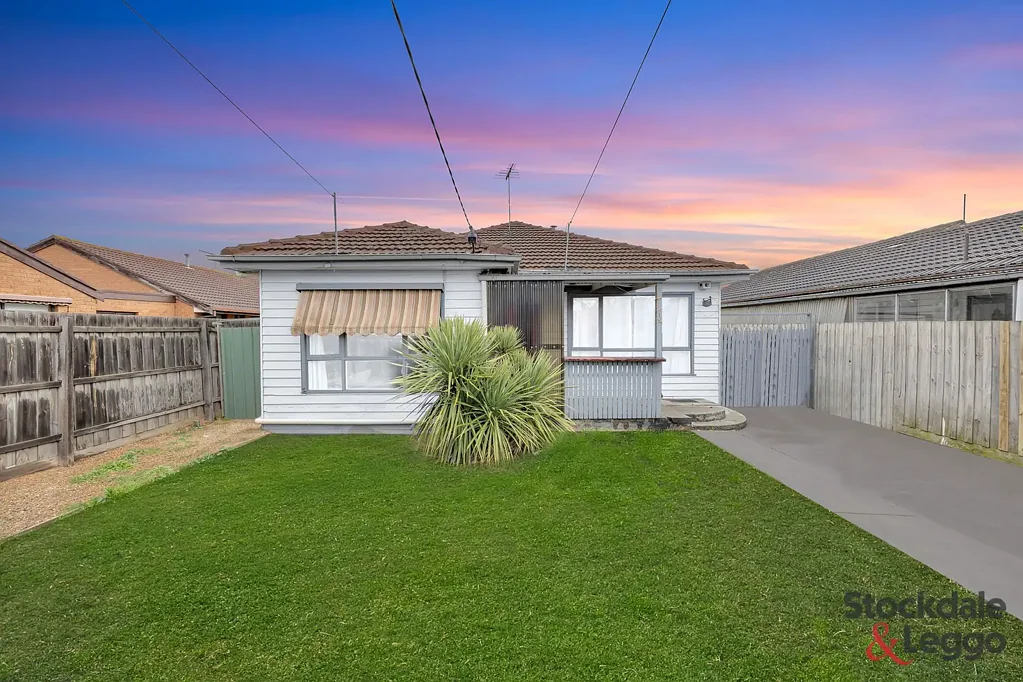 Laverton 3 Bedroom A Brilliant Beginning in Prime Location