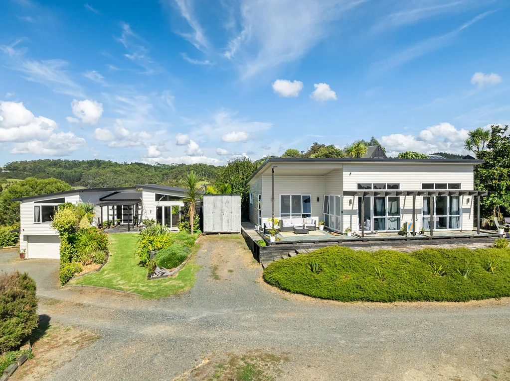 Tutukaka 6 Slaapkamer Coastal Home and income