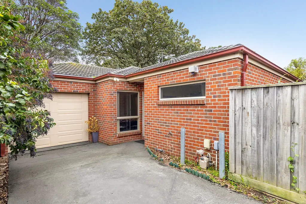 Cranbourne 3chambre Modern Comfort & Low-Maintenance Living in the Heart of Cranbourne