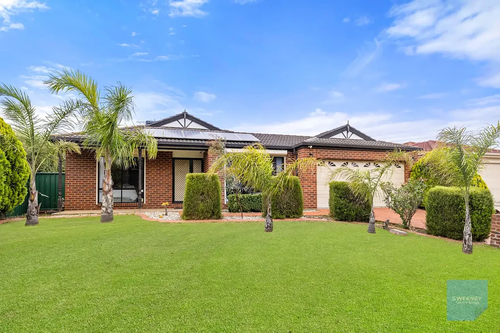 7 Cuthbert Place, Burnside, VIC 3023