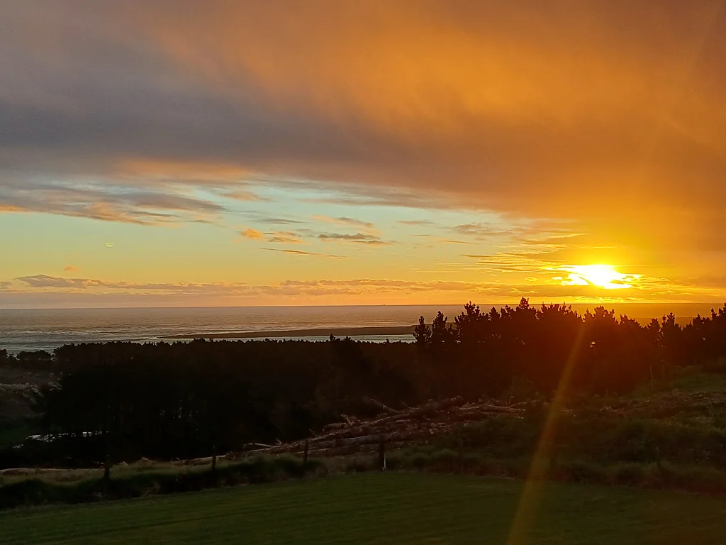 Kawhia Paradise with Sea Views