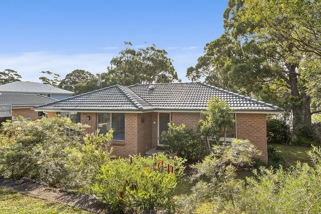 2 Hughes Crescent, Kiama Downs, NSW 2533