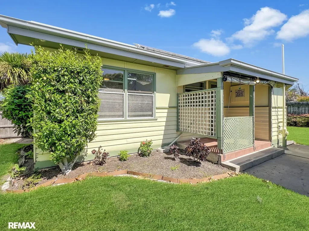 Lakes Entrance 1房  Affordable Coastal Living - 99-Year Leasehold Opportunity