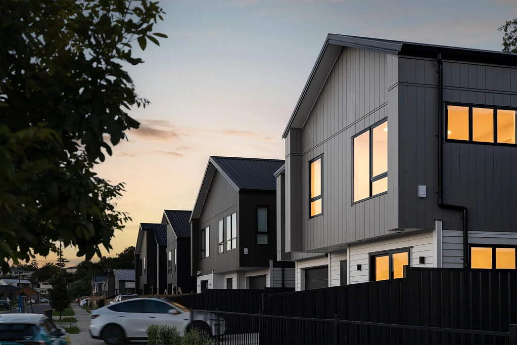 Opaheke 5房  Urgent sale, the developer drop the price.