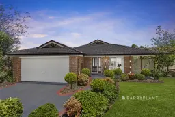 8 Hampton Court, Beaconsfield