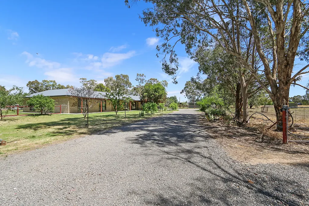 303 Skehans Lane, Corowa, NSW 2646