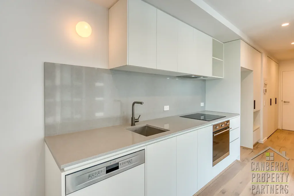 One bedroom plus Study