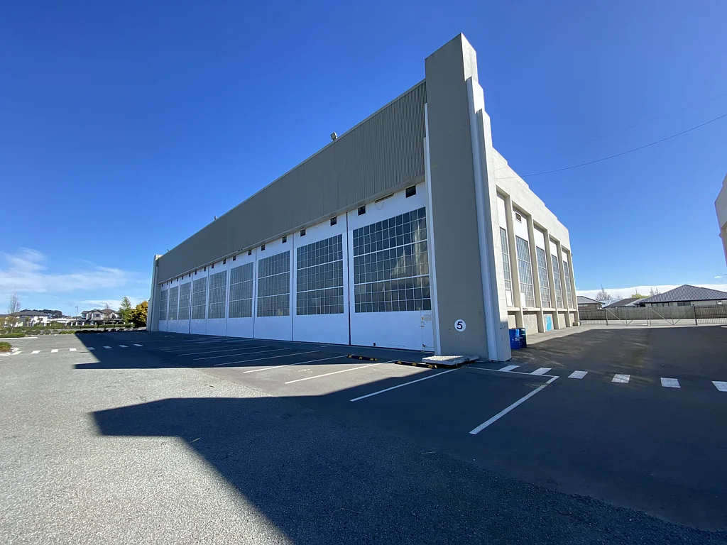 Wigram Opportunity to Hang out in a Hangar
