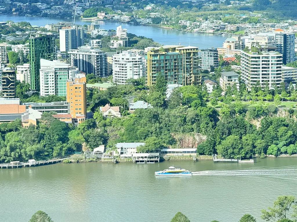 Brand New Fully Furnished 1 Bedroom Apartment in Queen's Wharf with River Views