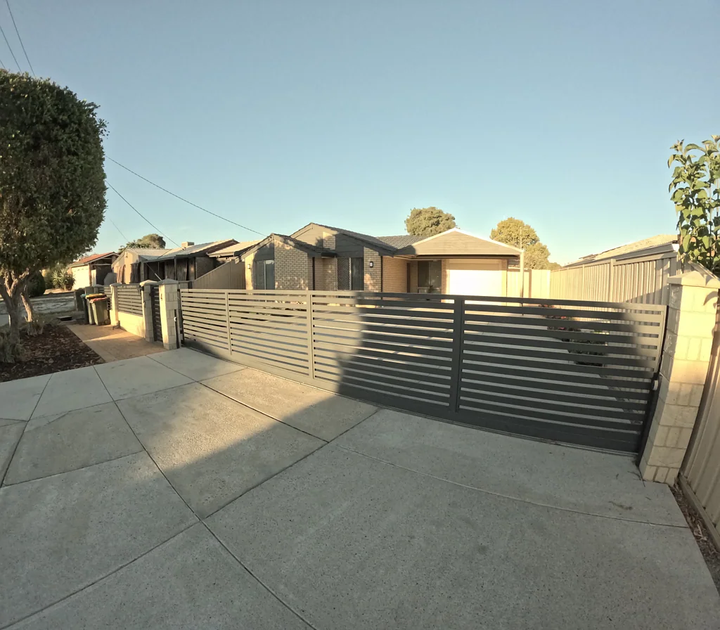 4 Giles Place, Mirrabooka, WA 6061