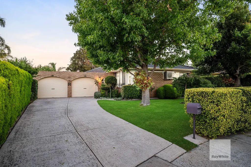 9 Power Close, Gladstone Park, VIC 3043