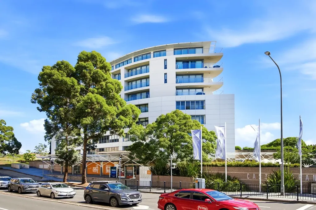 Castle Hill 3कमरा Elevated Living Opposite Castle Towers with Blue Mountains Views & Steps to Metro