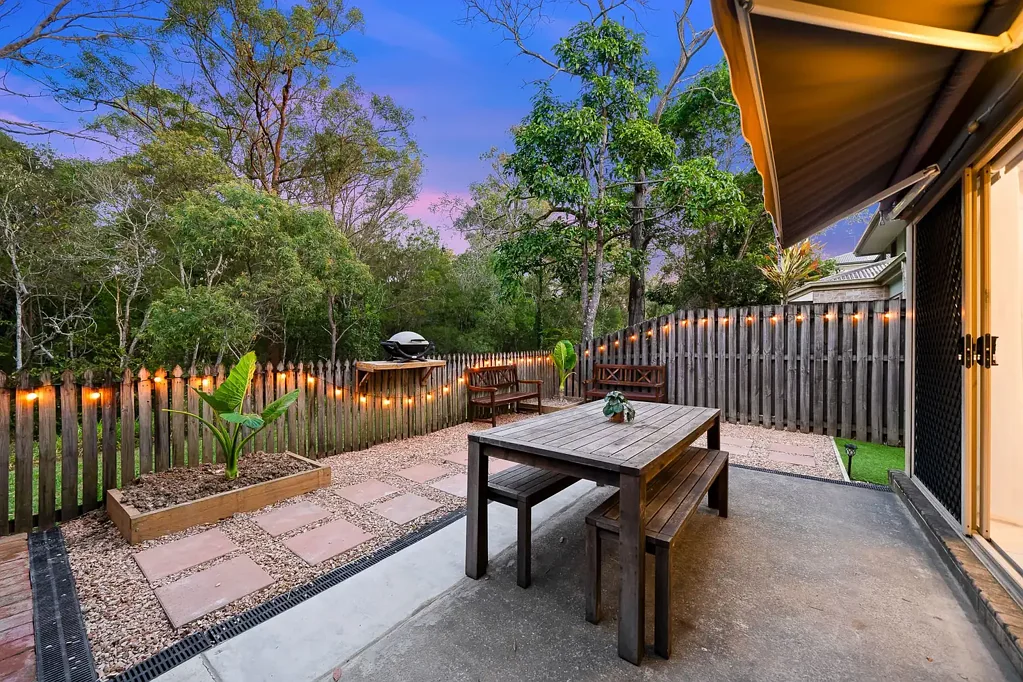 Runcorn 3બેડરૂમ Bushland Views & Premium Upgrades - The Perfect Package!