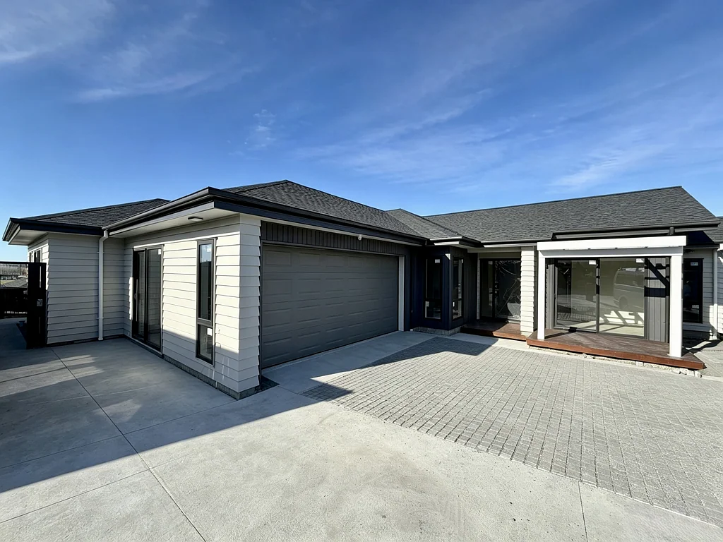 Milldale 5 Slaapkamer Space, Privacy & Granny Potential