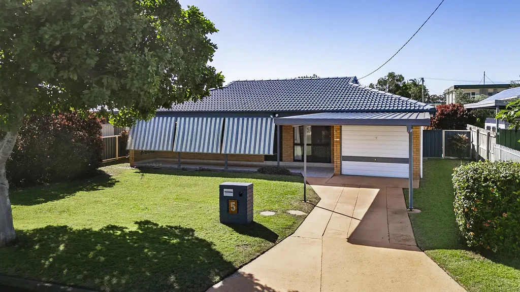 Beautifully Renovated Home - Beachside Living in Bongaree