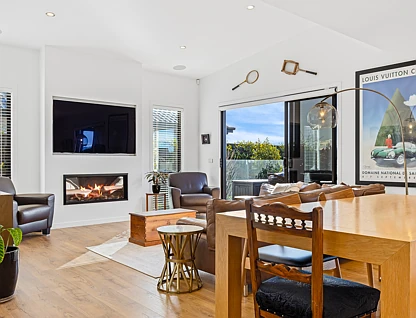 77 The Esplanade, Pegasus, Waimakariri, 4 침실, 2 욕실, House