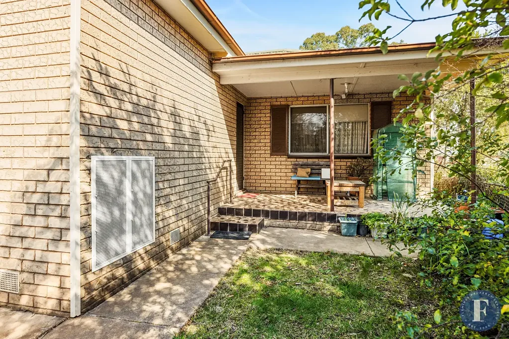 Cootamundra 3બેડરૂમ Great Potential on a Generous Block