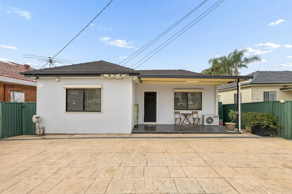 Guildford 3Zimmer Spacious Family Home with Entertainer's Backyard