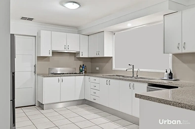 15 Durras Street, Prestons, NSW 2170, 5 slaapkamers, 2 badkamers, House
