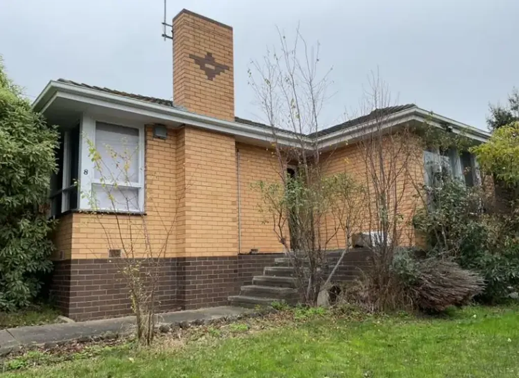 Spacious & Comfortable Living in Convenient Belmont