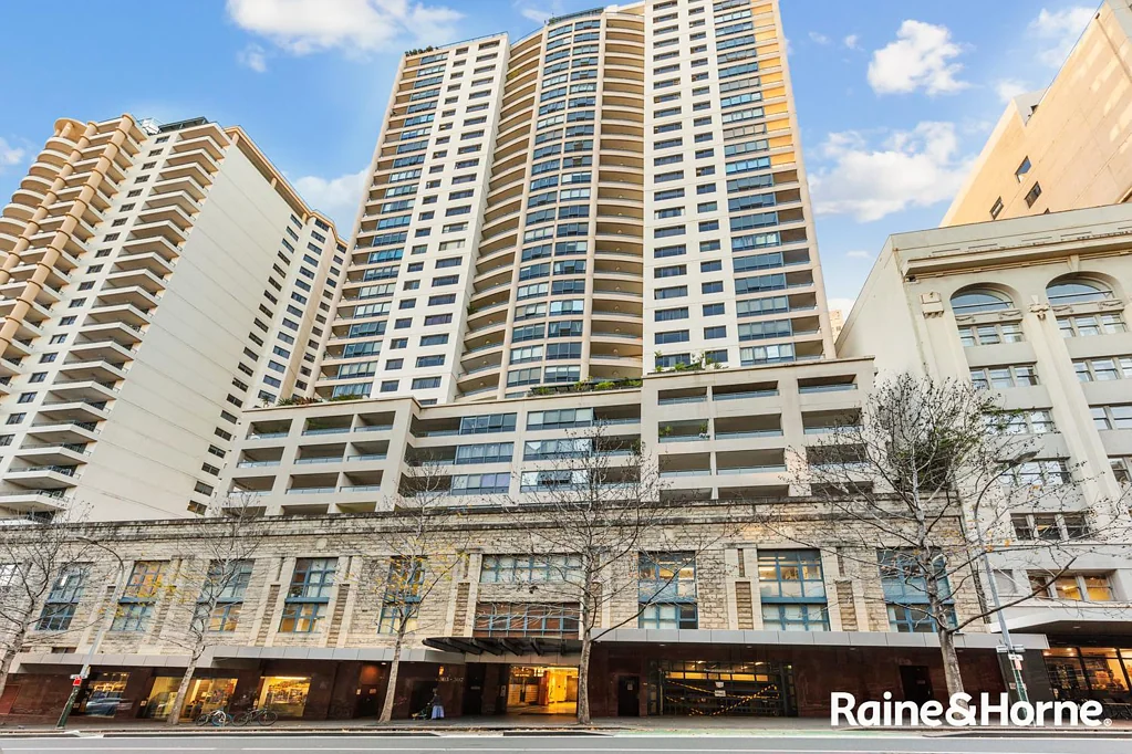 Prestigious Regis Towers Two Bedroom Apartment with Spacious CBD living