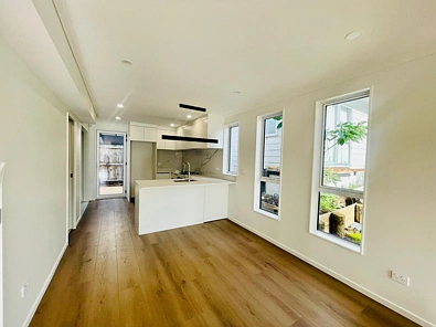 MANUREWA, 3 BEDROOMS