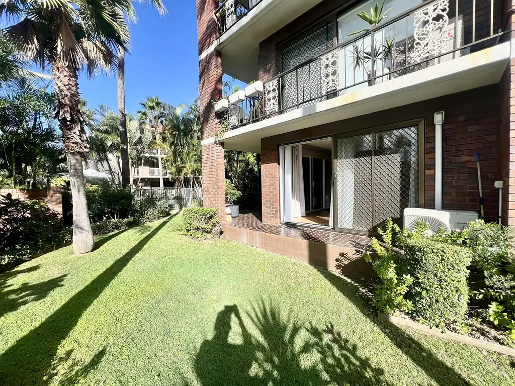 EXCELLENT LOW RISE GARDEN UNIT