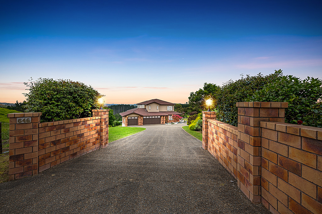 646 Redoubt Road, Flat Bush, Auckland - Manukau, 6 રૂમ, 4 બાથરૂમ, House