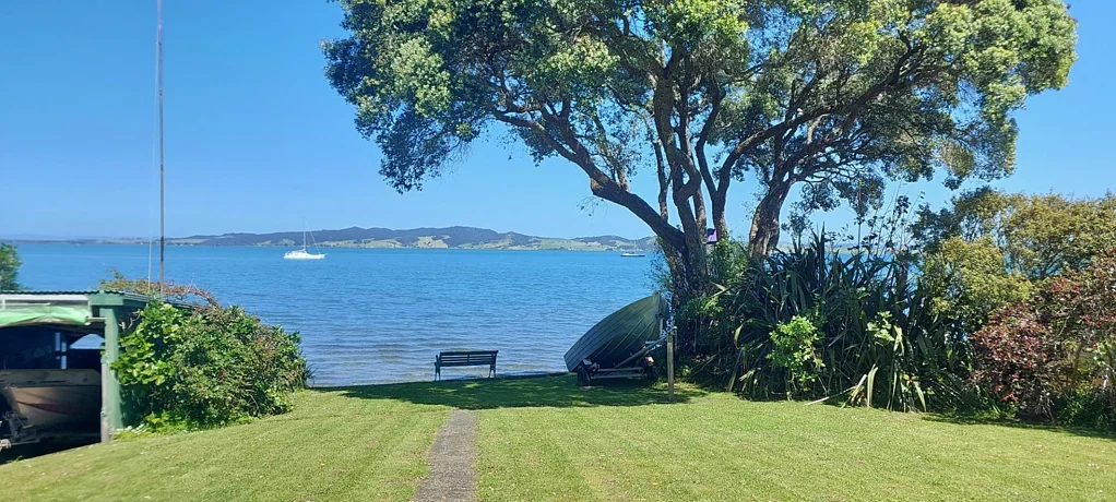 Fully furnished beachside bliss