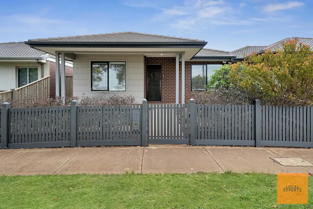 800 Eynesbury Road, Eynesbury, VIC 3338