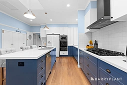 6 Montgomery Court, Kilsyth