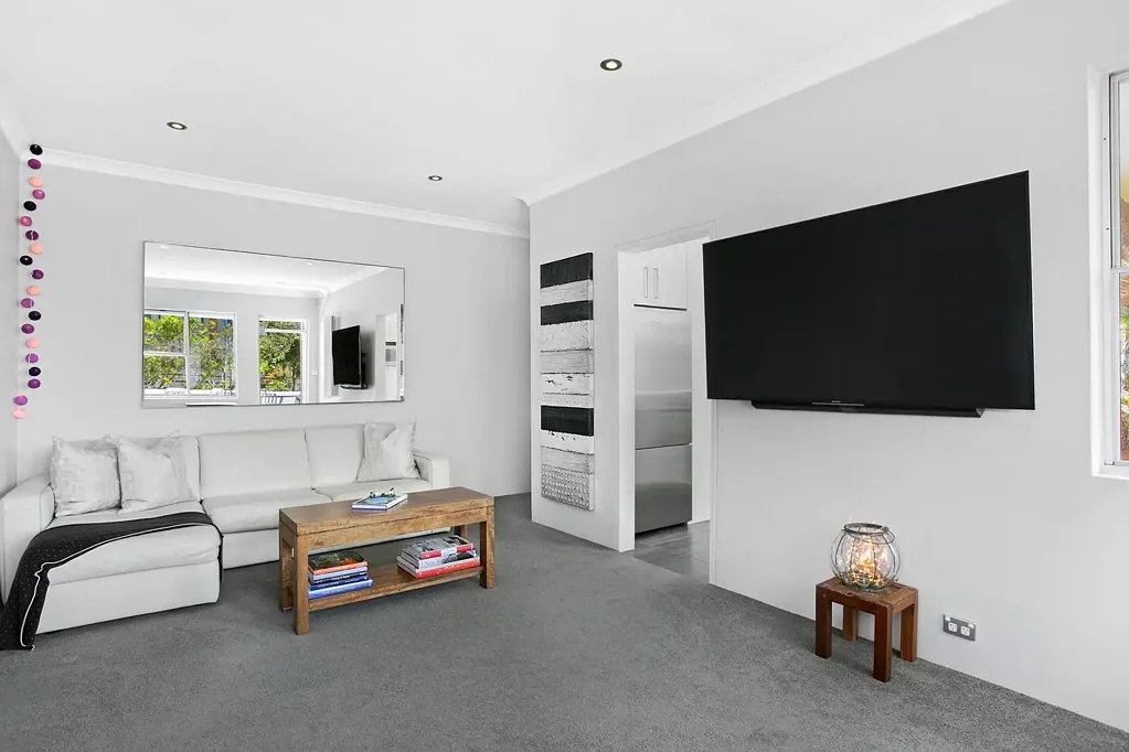 Secluded Boutique Living With Prized North-East Aspect