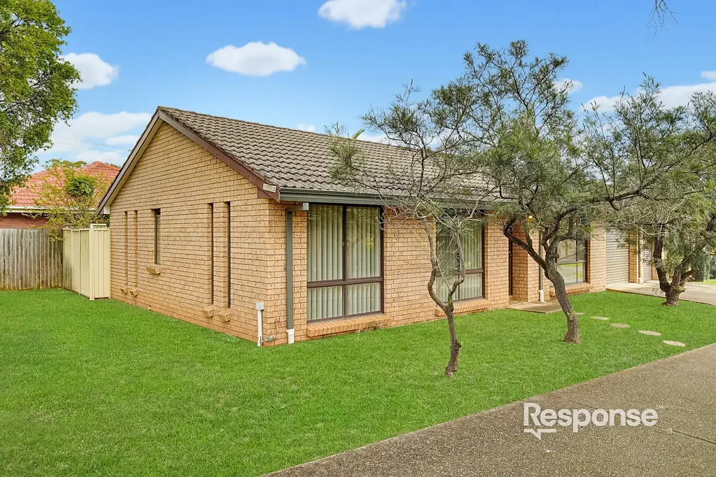 Charming 3-Bedroom Villa in the Heart of Penrith!