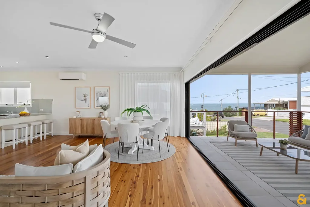 43 Crown Street, Wynnum, QLD 4178