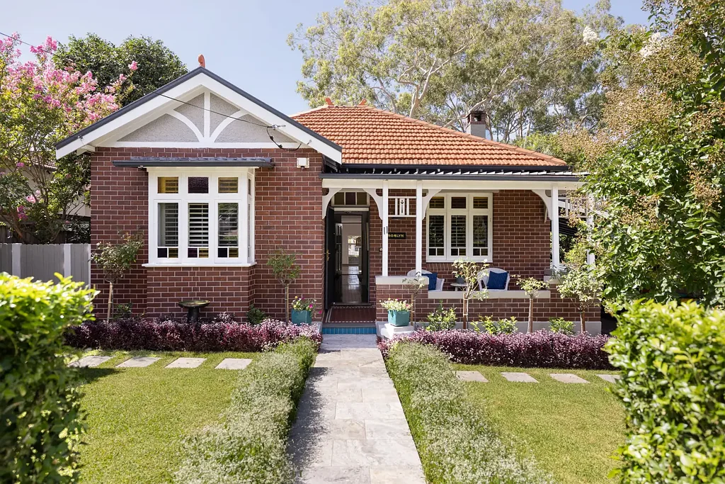 11 Hillcrest Avenue, Gladesville, NSW 2111