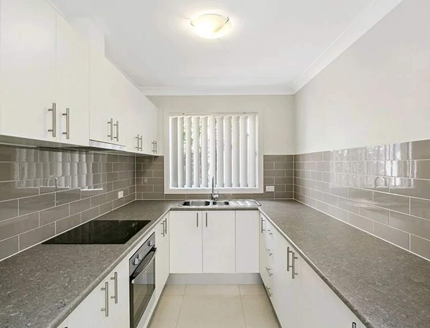 3A Margaret Street, Kingsgrove, South Western Suburbs, 3 Kuwarto, 2 Banyo, Unspecified